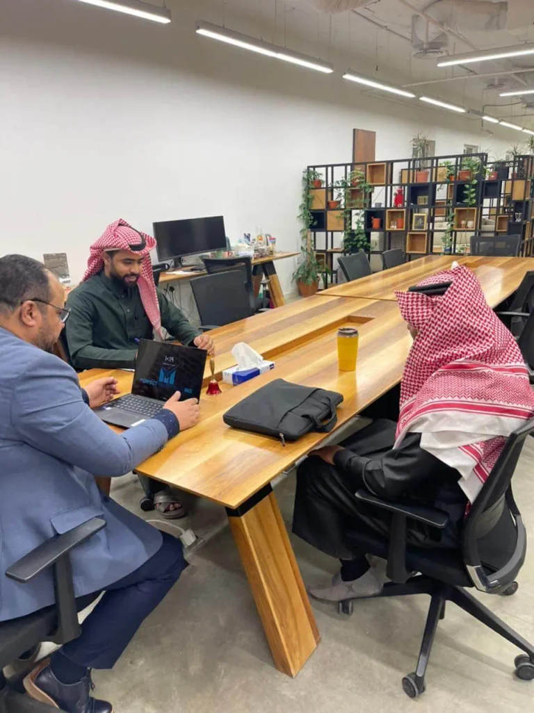 توقيع اتفاقيه للترويج لمنصه أروقة القانون